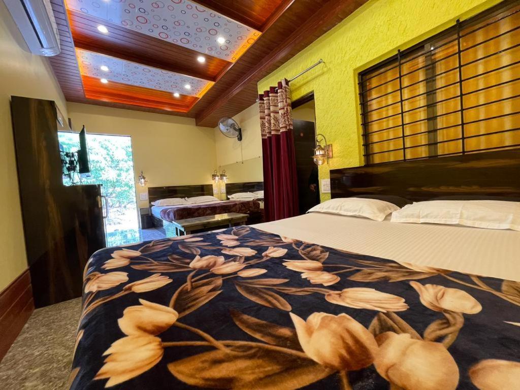 Hotel Saptarang Residency Panhāla Exterior foto